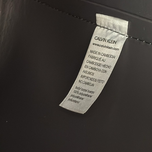 SOLD IN STORE Calvin Klein All Day Tote - Picture 6 of 10